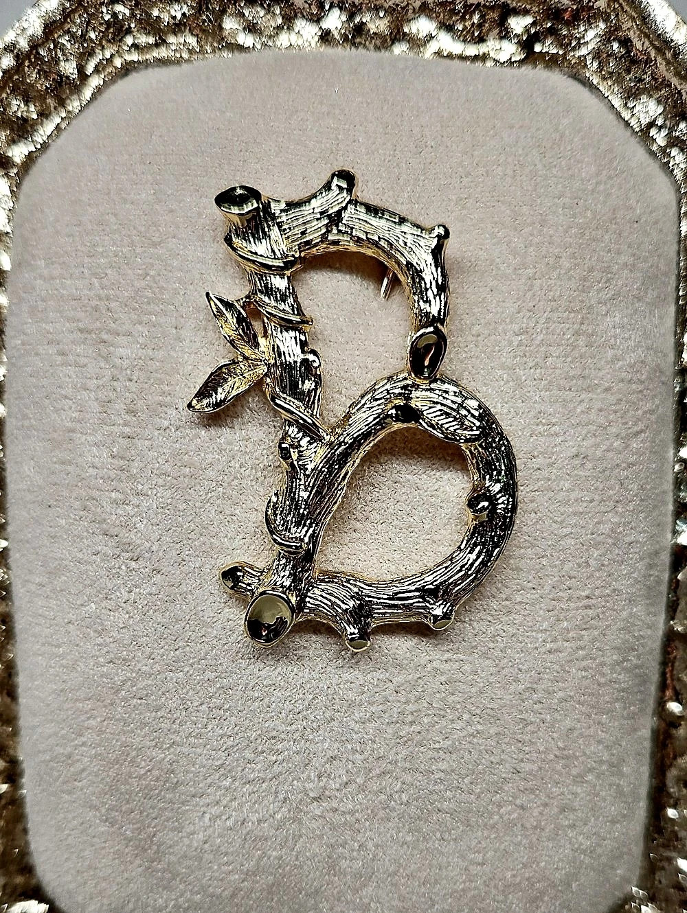 Vintage Gold-Tone Botanical Initial 'B' Brooch Like New